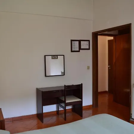 Casa Da Ponte Farm stay Alvoco da Serra