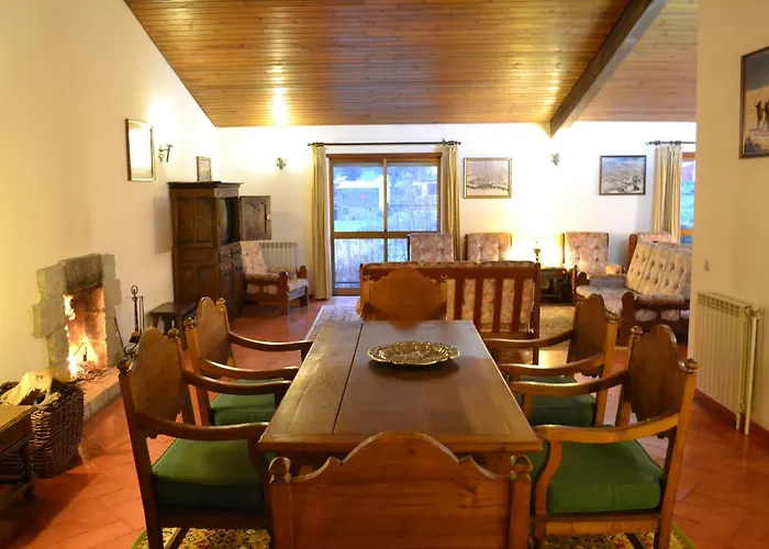 Casa Da Ponte Alvoco da Serra