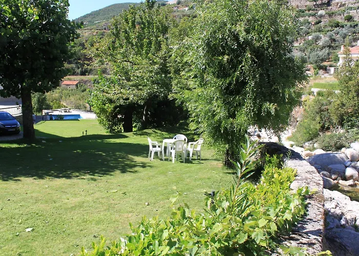 Casa Da Ponte Alvoco da Serra